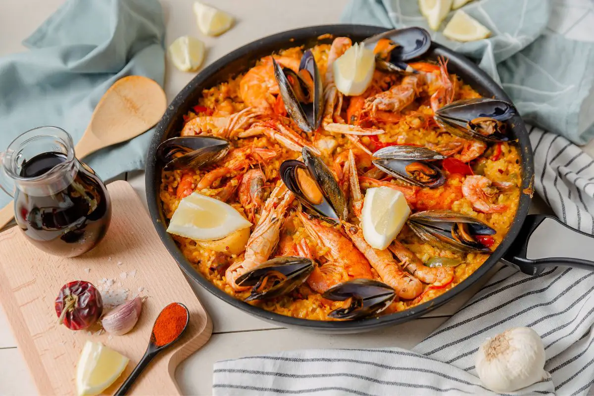 What Are Some Traditional Spanish Foods?